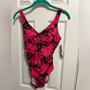 New with tags women’s size small one piece bathing suit by aqua green